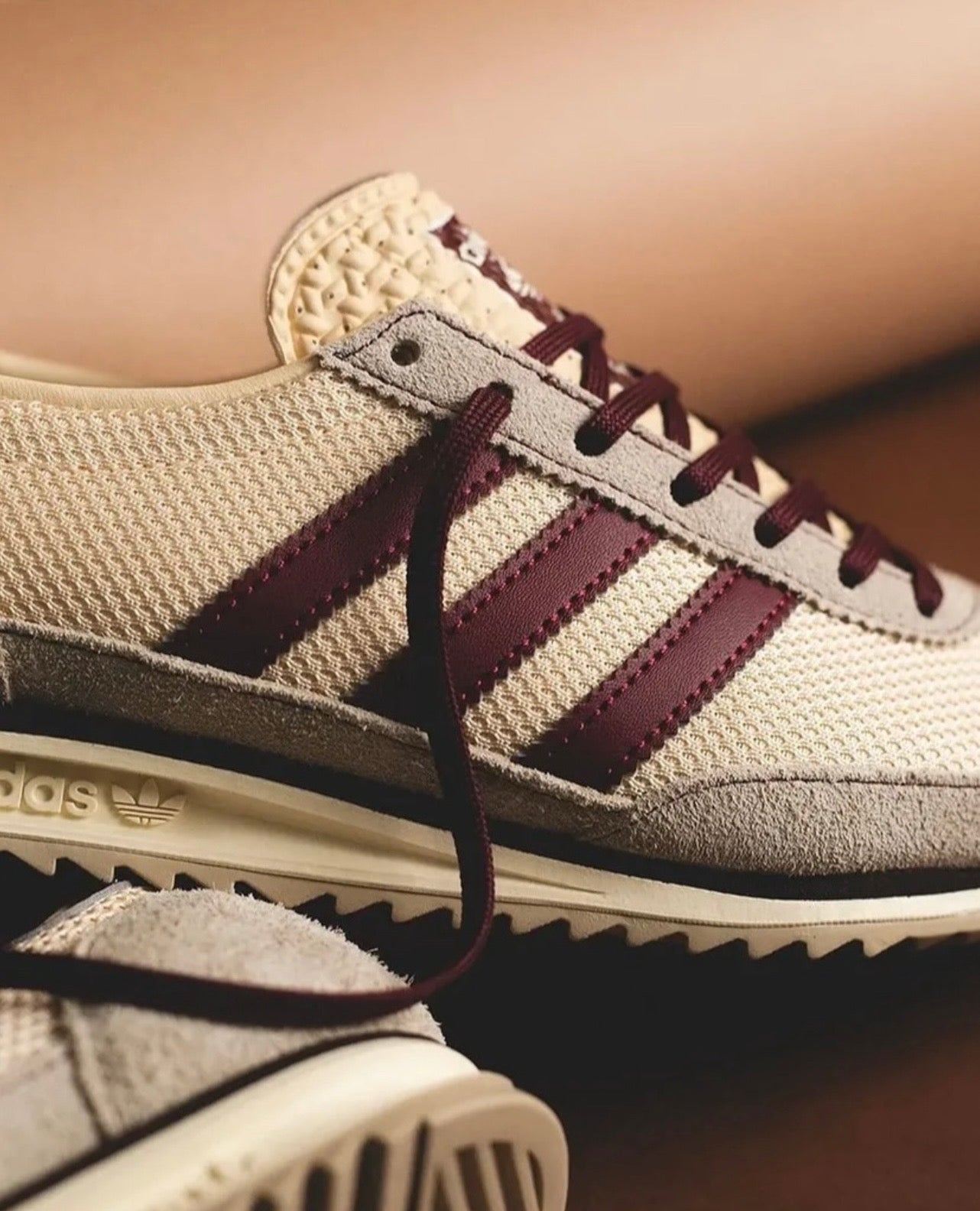 adidas SL 72