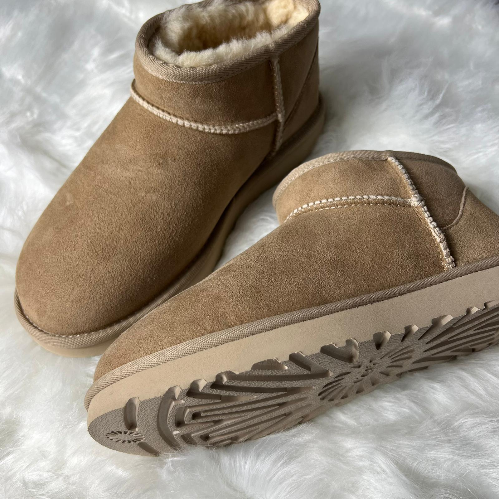 UGG CLASSIC ULTRA MINI