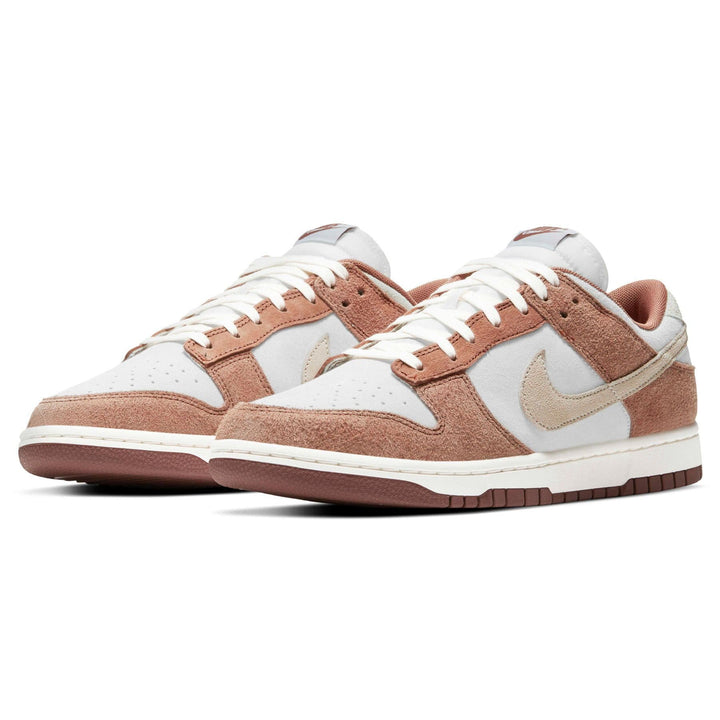 NIKE DUNK LOW PREMIUM &
