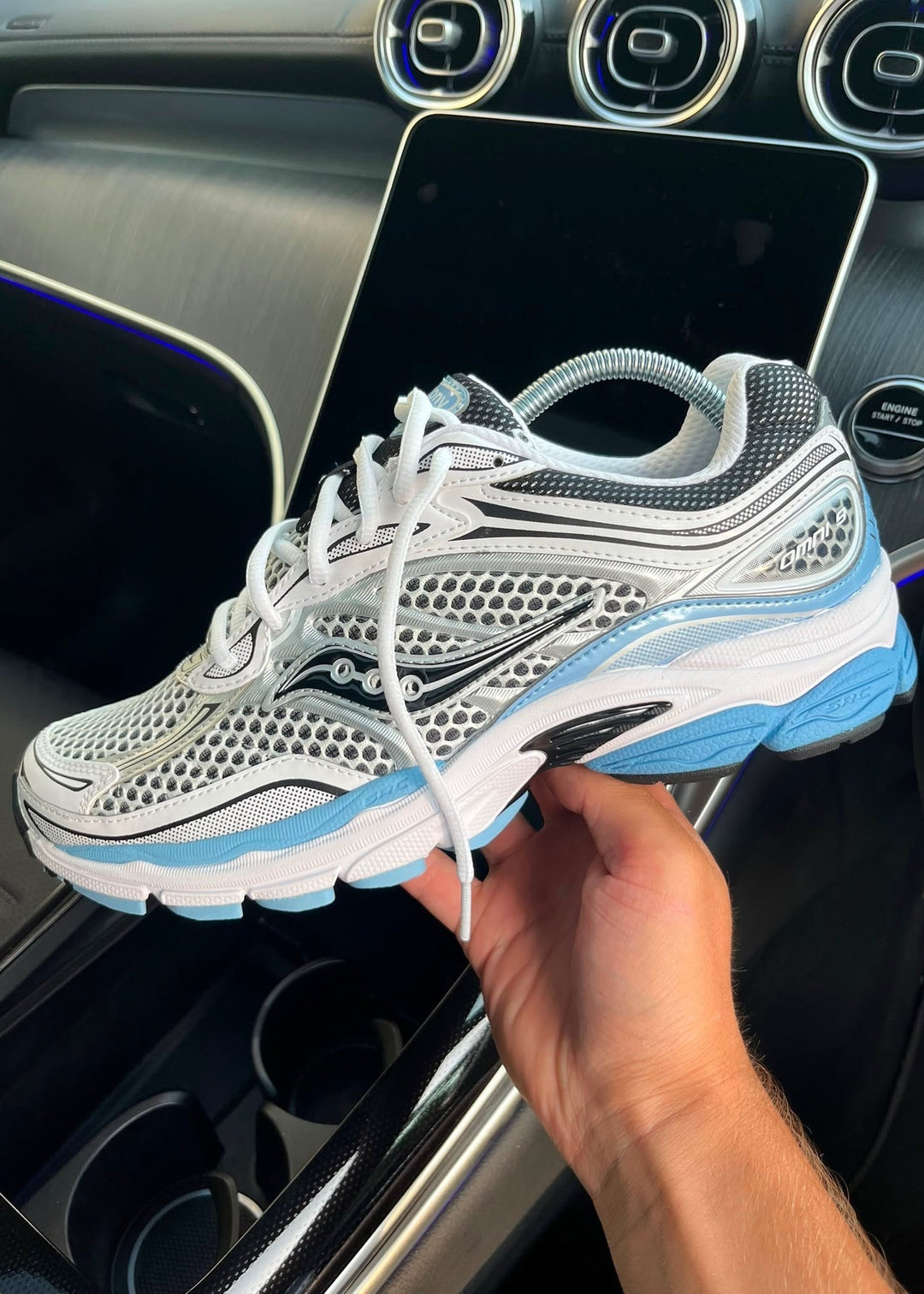 SAUCONY PROGRID OMNI 9 OG &