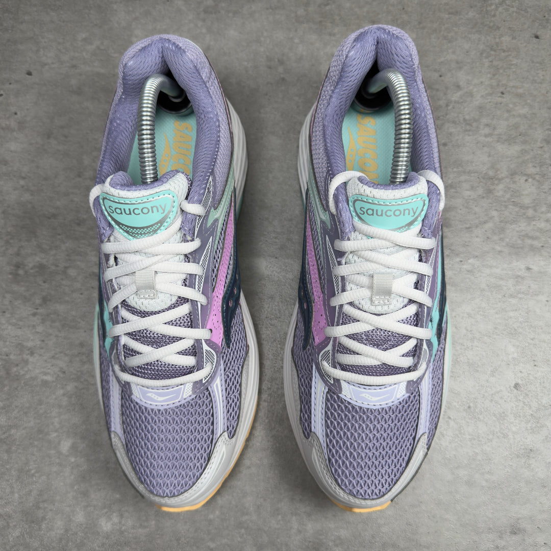 SAUCONY PROGRID OMNI 9 PRISM WISTERIA BLUE