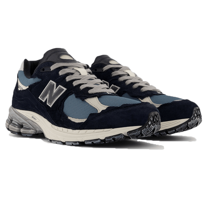 NEW BALANCE 2002R &