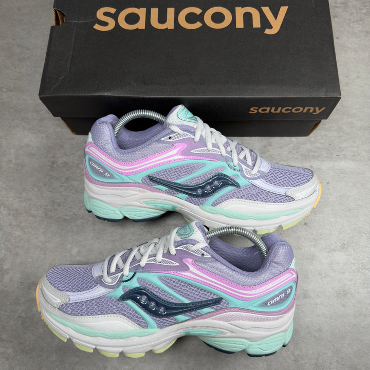 SAUCONY PROGRID OMNI 9 PRISM WISTERIA BLUE