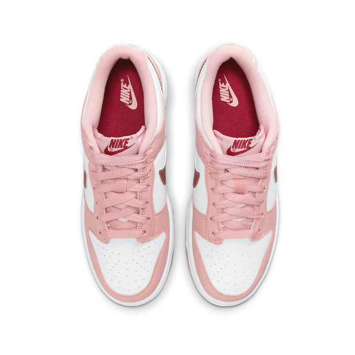NIKE DUNK LOW GS &