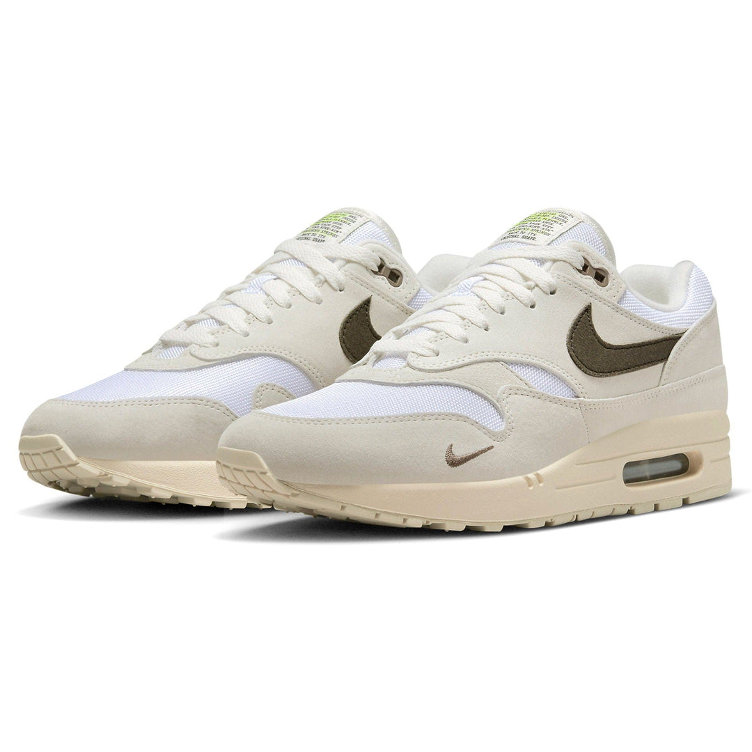 NIKE AIR MAX 1 &