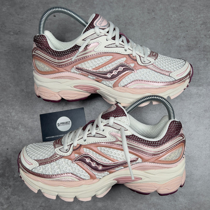 SAUCONY PROGRID OMNI 9 &