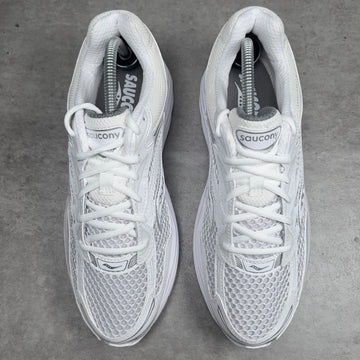 SAUCONY PROGRID OMNI 9 OG TRIPLE WHITE