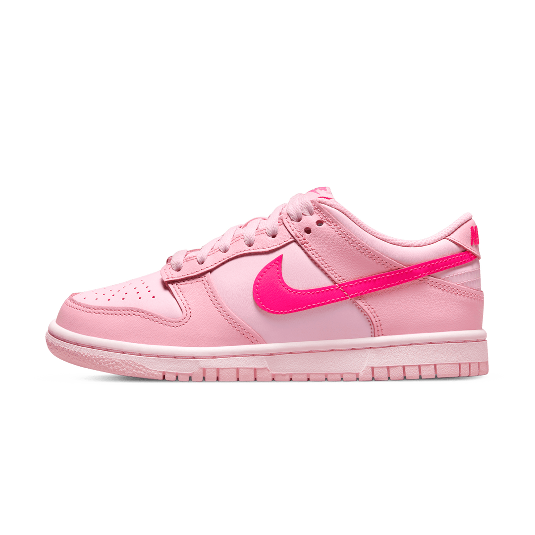 NIKE DUNK LOW GS &