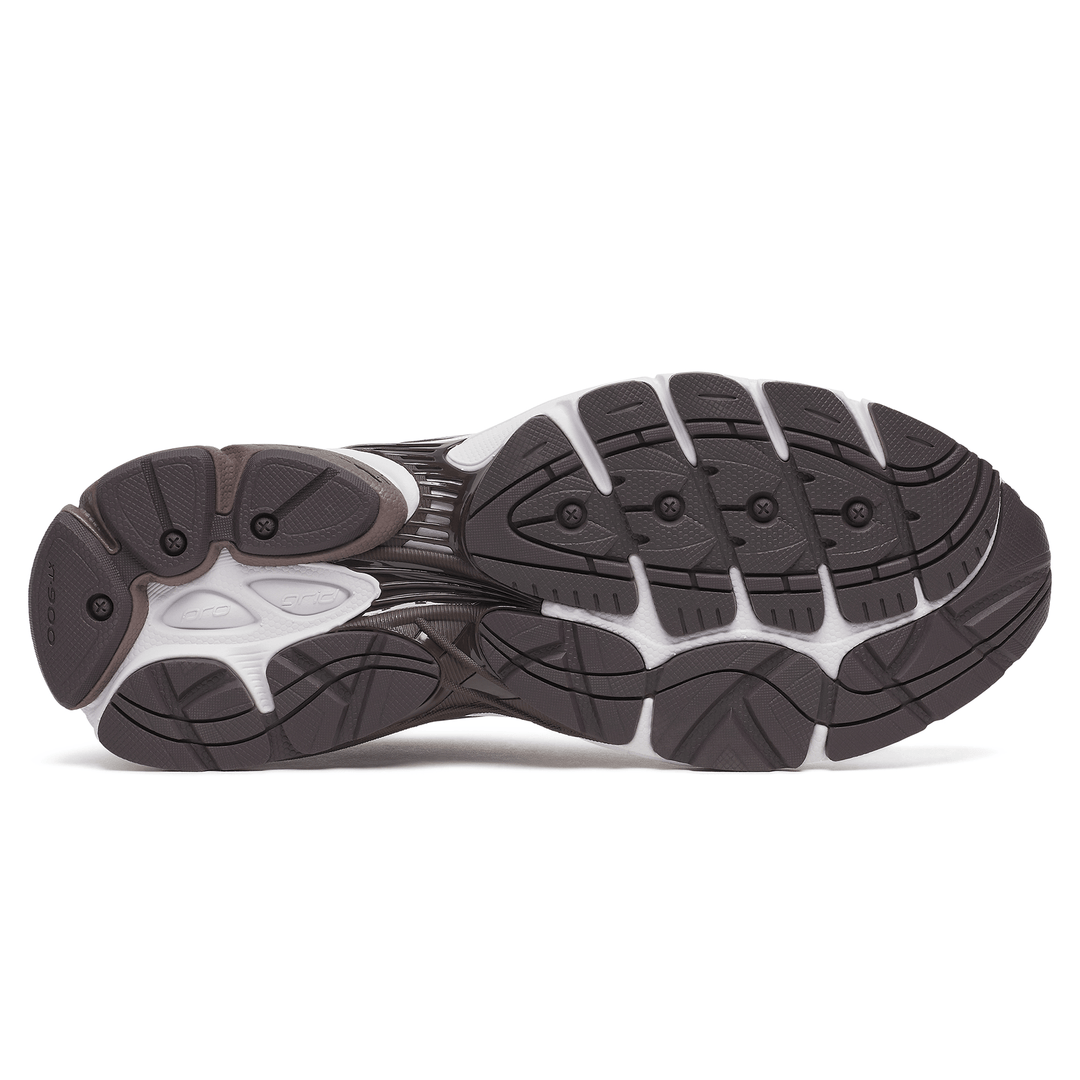 SAUCONY PROGRID OMNI 9 &