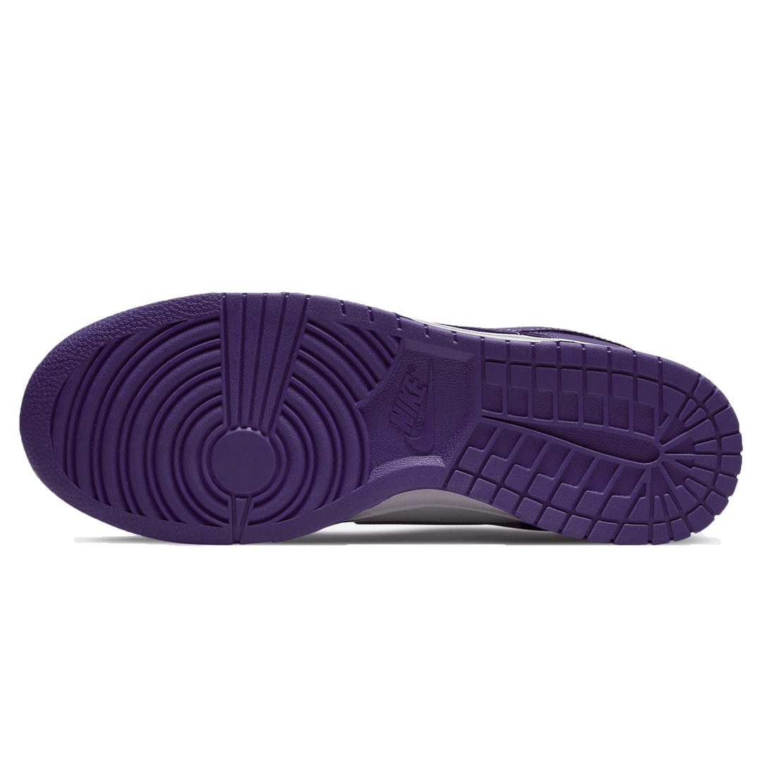 NIKE DUNK LOW &
