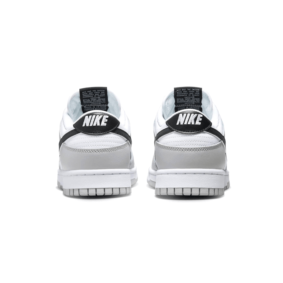 NIKE DUNK LOW SE &