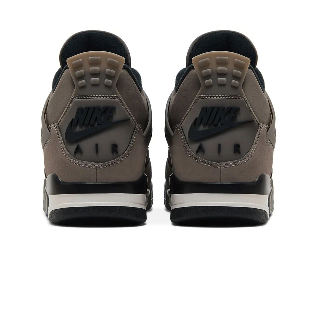 AIR JORDAN 4 RETRO &