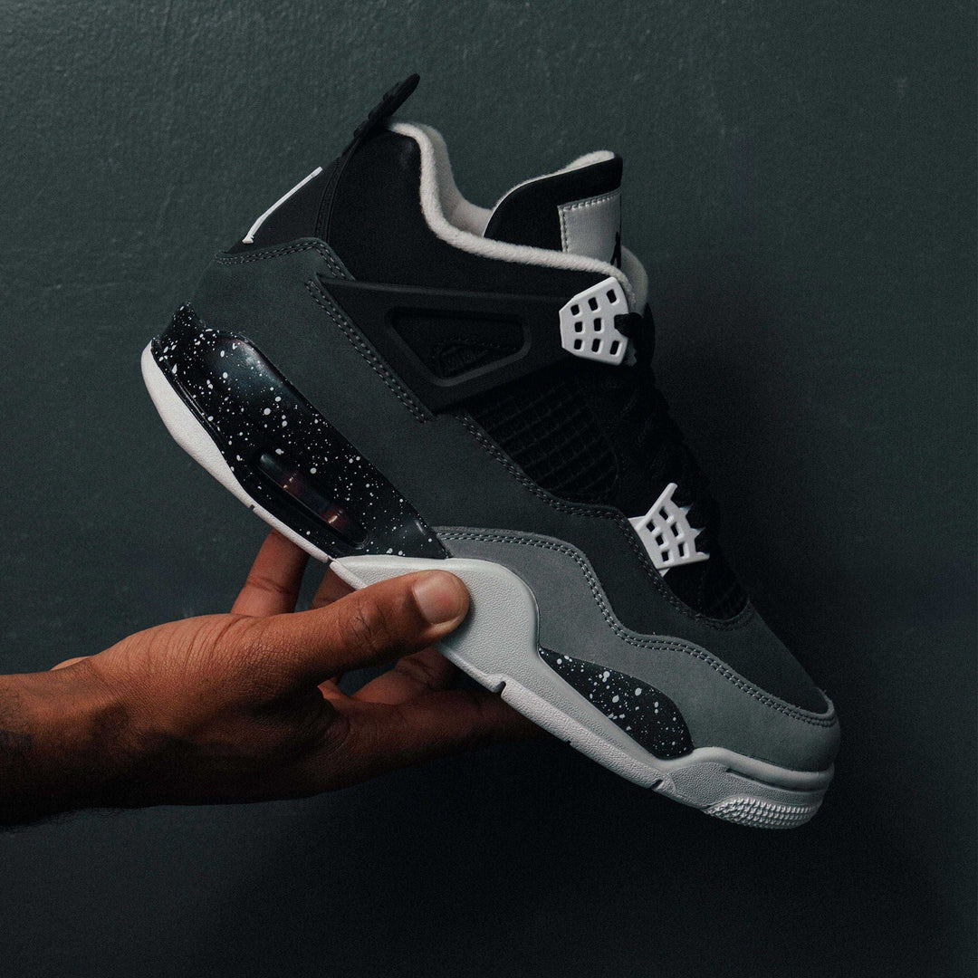 AIR JORDAN 4 RETRO &