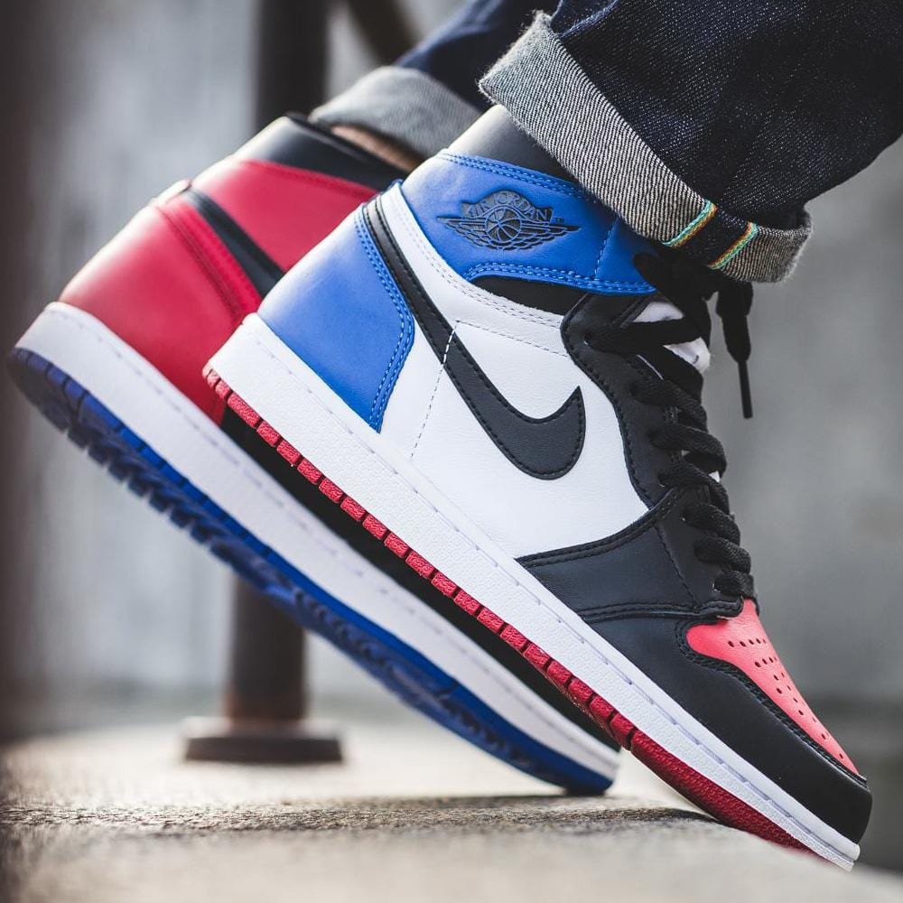 AIR JORDAN 1 HIGH RETRO TOP 3