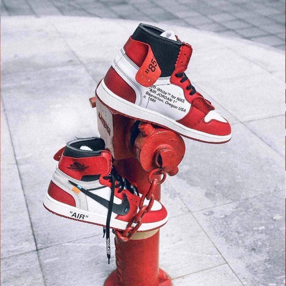 OFF-WHITE X AIR JORDAN 1 CHICAGO