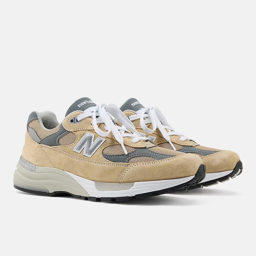 NEW BALANCE 992 MADE IN USA BEIGE