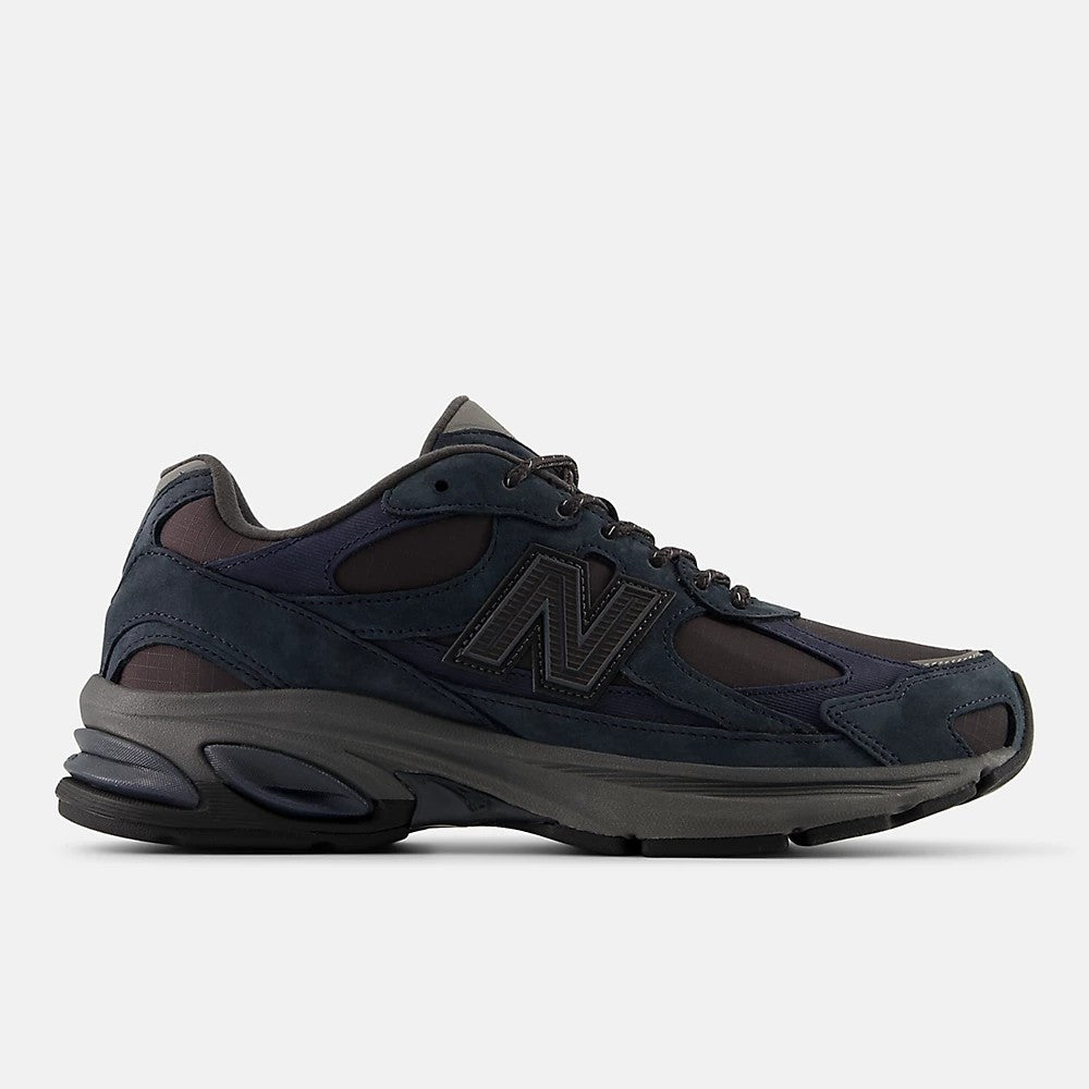 NEW BALANCE 2010 BLACK