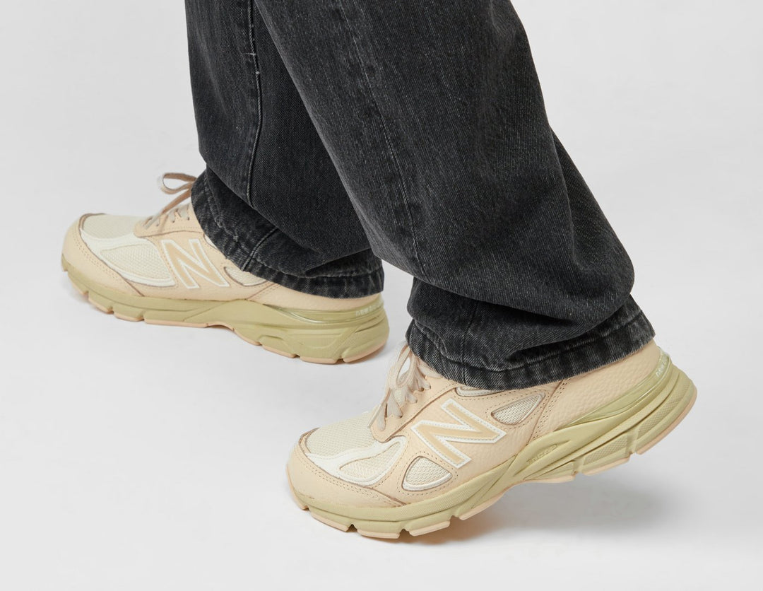 NEW BALANCE 990V4 MADE IN USA BEIGE