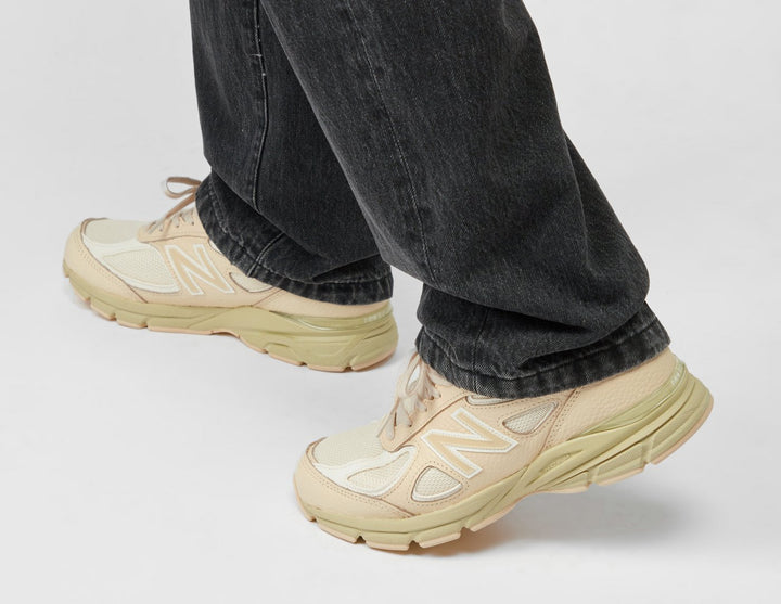 NEW BALANCE 990V4 MADE IN USA BEIGE
