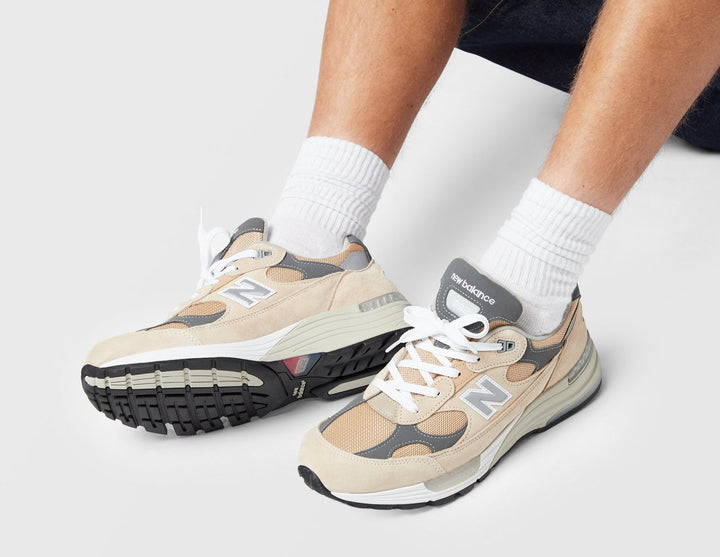 NEW BALANCE 992 MADE IN USA BEIGE