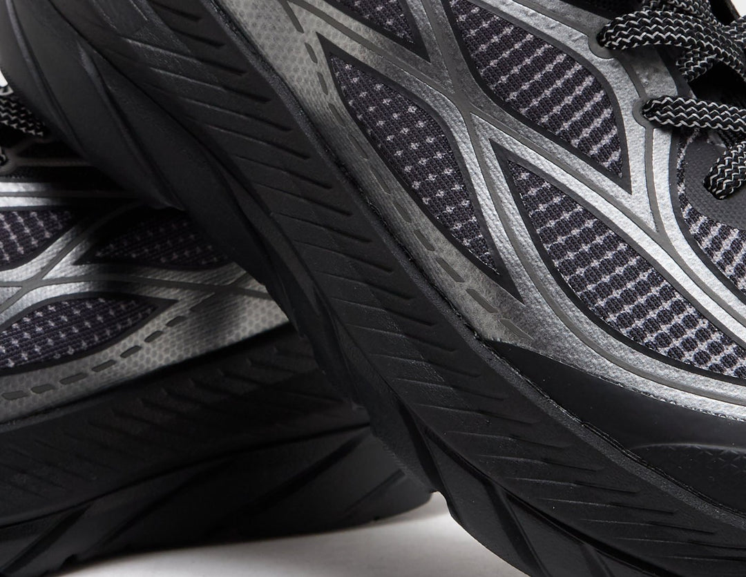 HOKA MACH REMASTERED AURA BLACK
