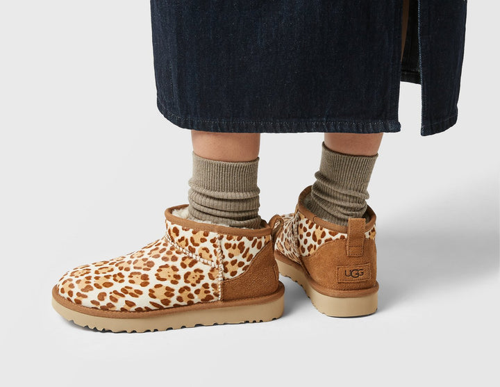 UGG CLASSIC ULTRA MINI PLAINS BOOT WOMEN&