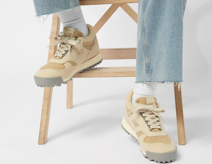 NEW BALANCE RAINIER LOW WOMEN&