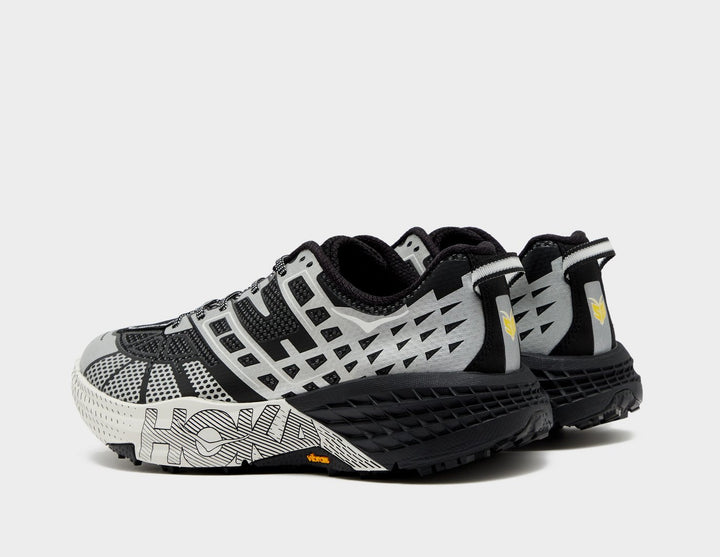 HOKA SPEEDGOAT 2 SILVER WHITE BLACK