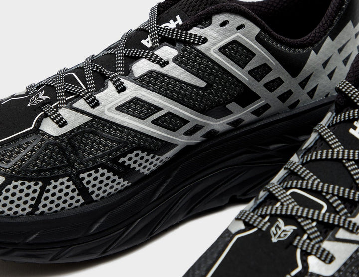 HOKA SPEEDGOAT 2 SILVER WHITE BLACK