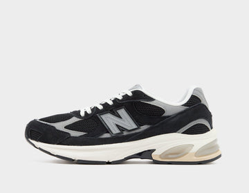 NEW BALANCE 2010 BLACK SILVER CREAM SOLE — Stock