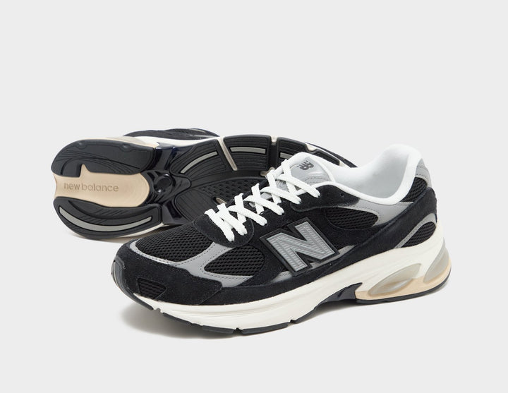 NEW BALANCE 2010 BLACK SILVER CREAM SOLE