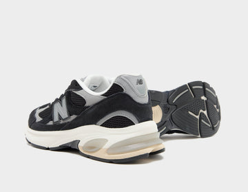 NEW BALANCE 2010 BLACK SILVER CREAM SOLE — Stock