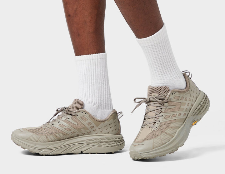 HOKA SPEEDGOAT 2 BROWN
