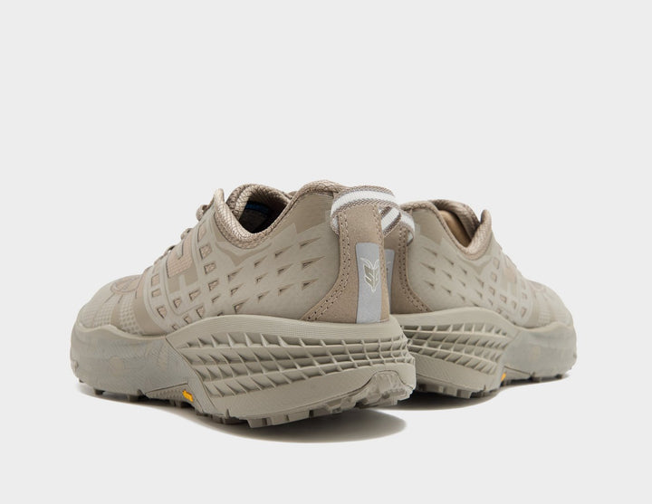 HOKA SPEEDGOAT 2 BROWN