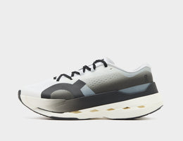 ON RUNNING CLOUDBOOM MAX GREY