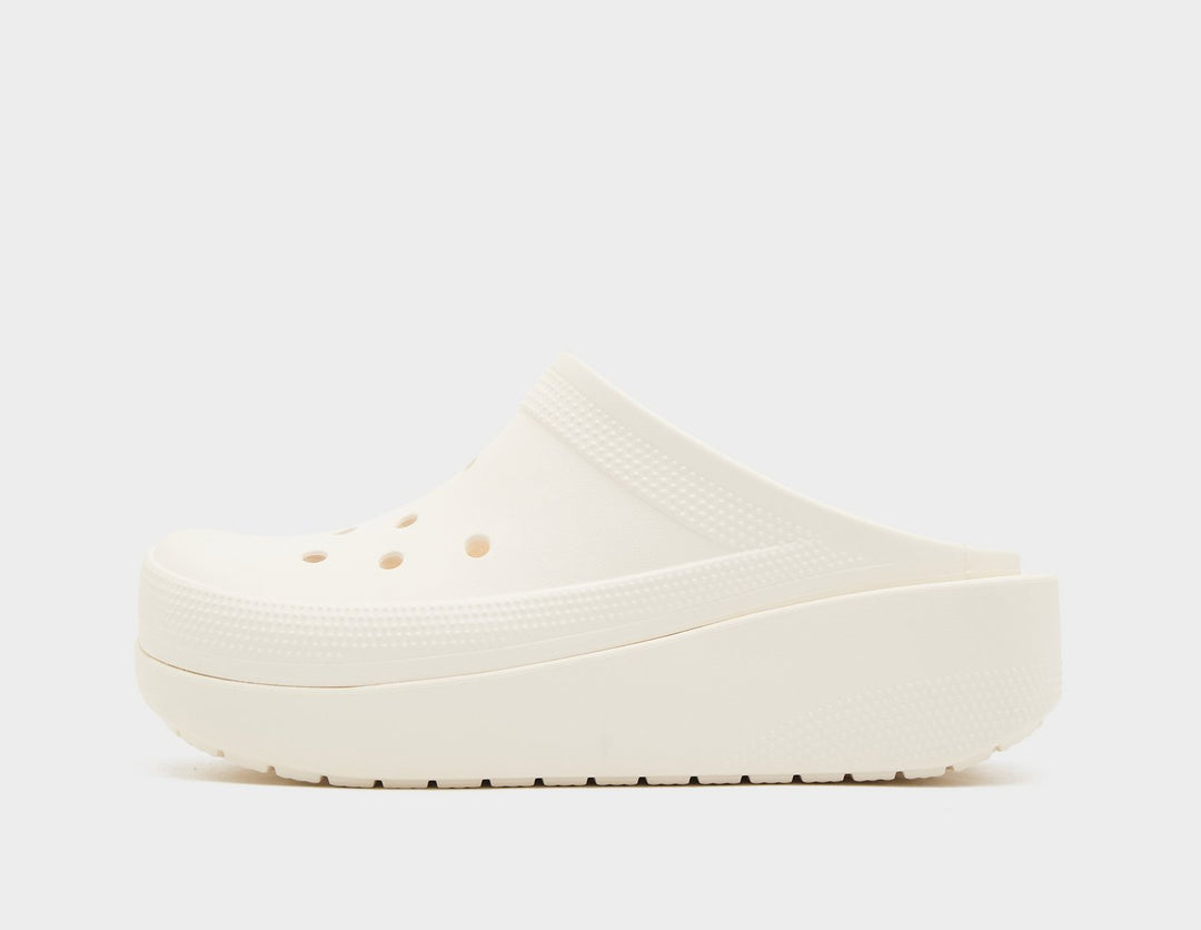 CROCS BLUNT TOE CLOG WHITE