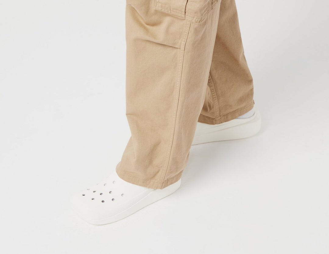 CROCS BLUNT TOE CLOG WHITE