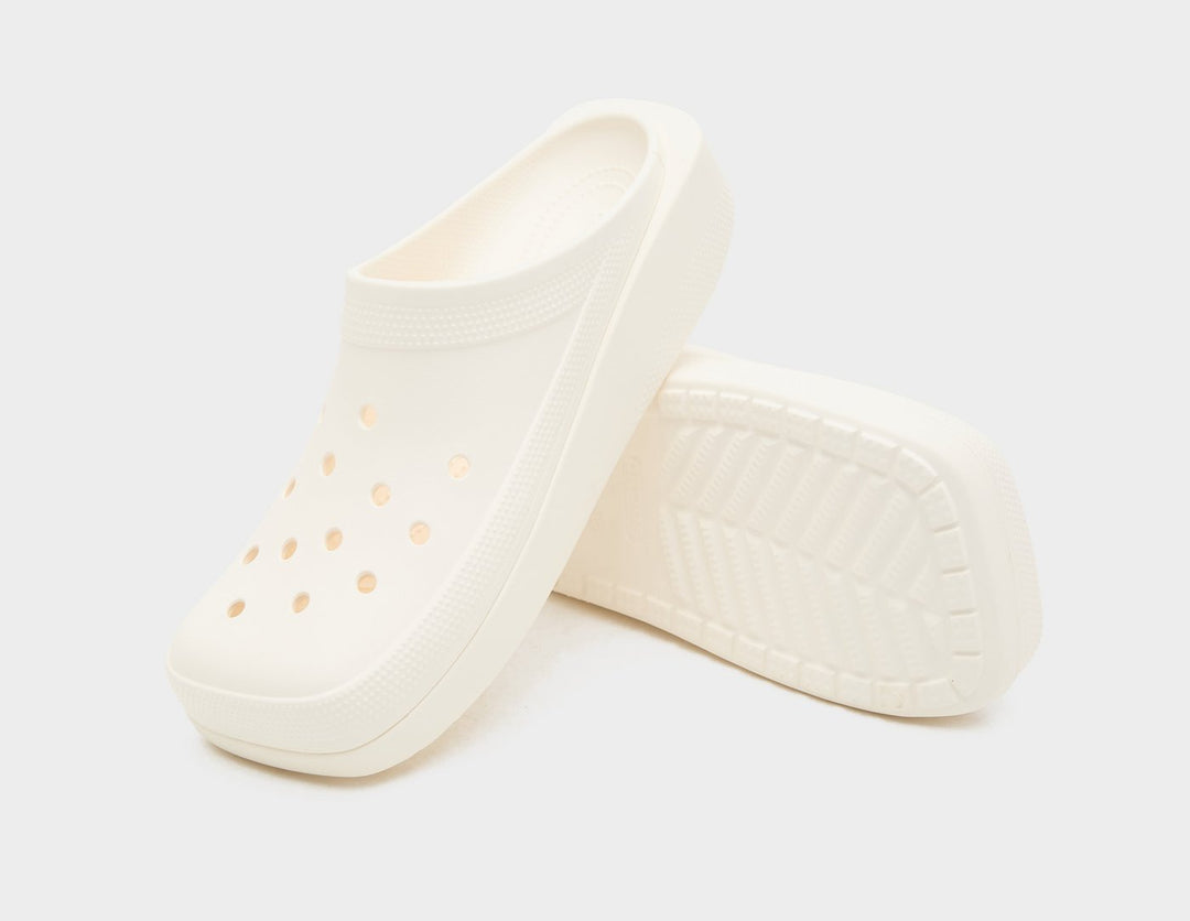 CROCS BLUNT TOE CLOG WHITE