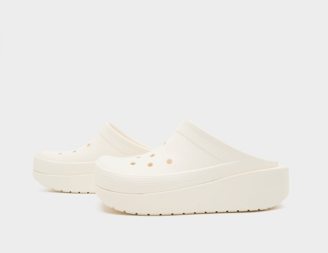 CROCS BLUNT TOE CLOG WHITE