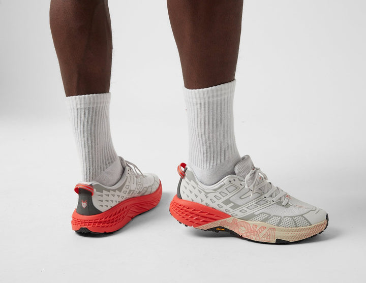 HOKA SPEEDGOAT 2 GREY