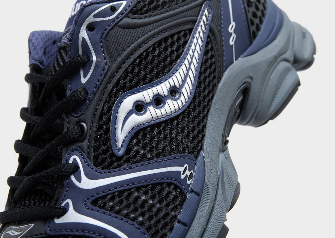 SAUCONY PROGRID TRIUMPH 4 BLACK