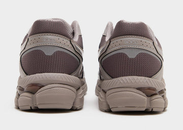 ASICS GEL-CUMULUS 16 WOMEN'S BROWN SILVER — Stock