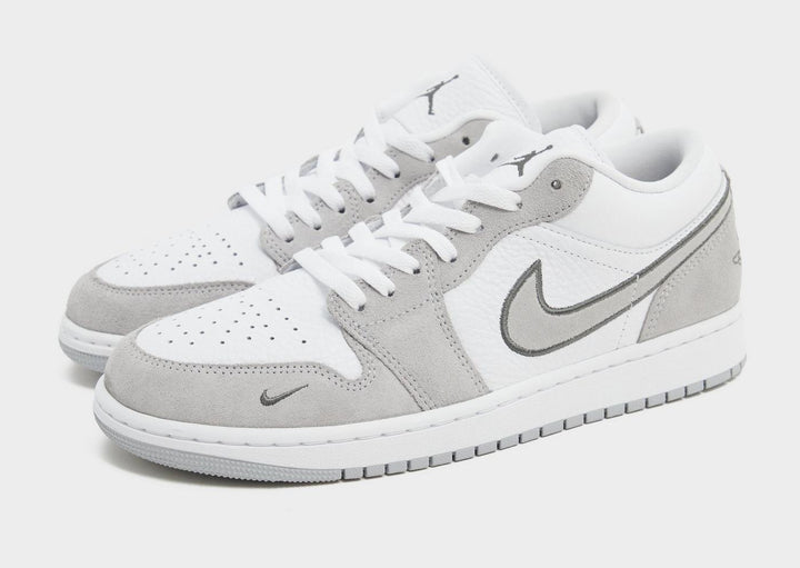 JORDAN AIR 1 LOW SE WHITE WOLF GREY IRON