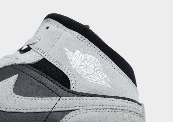 JORDAN AIR 1 MID WHITE BLACK LIGHT SMOKE