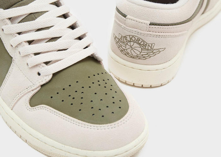 JORDAN AIR 1 LOW MEDIUM OLIVE LIGHT OREWOOD