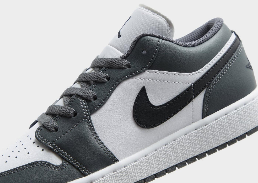 JORDAN AIR 1 LOW IRON GREY WHITE BLACK GS