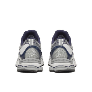 SAUCONY PROGRID PARAMOUNT SILVER NAVY — Stock