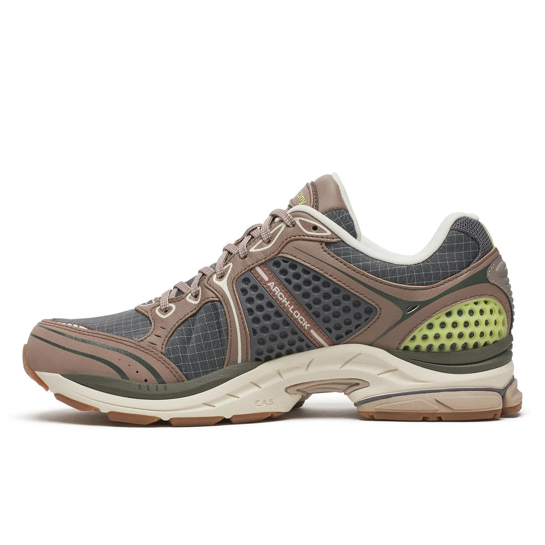 SAUCONY PROGRID TRIUMPH 4 CARBON TAUPE