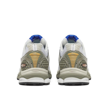 SAUCONY PROGRID TRIUMPH 4 WHITE LAUREL — Stock