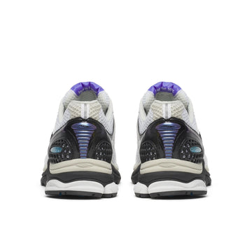 SAUCONY PROGRID TRIUMPH 4 WHITE NIGHT SKY — Stock
